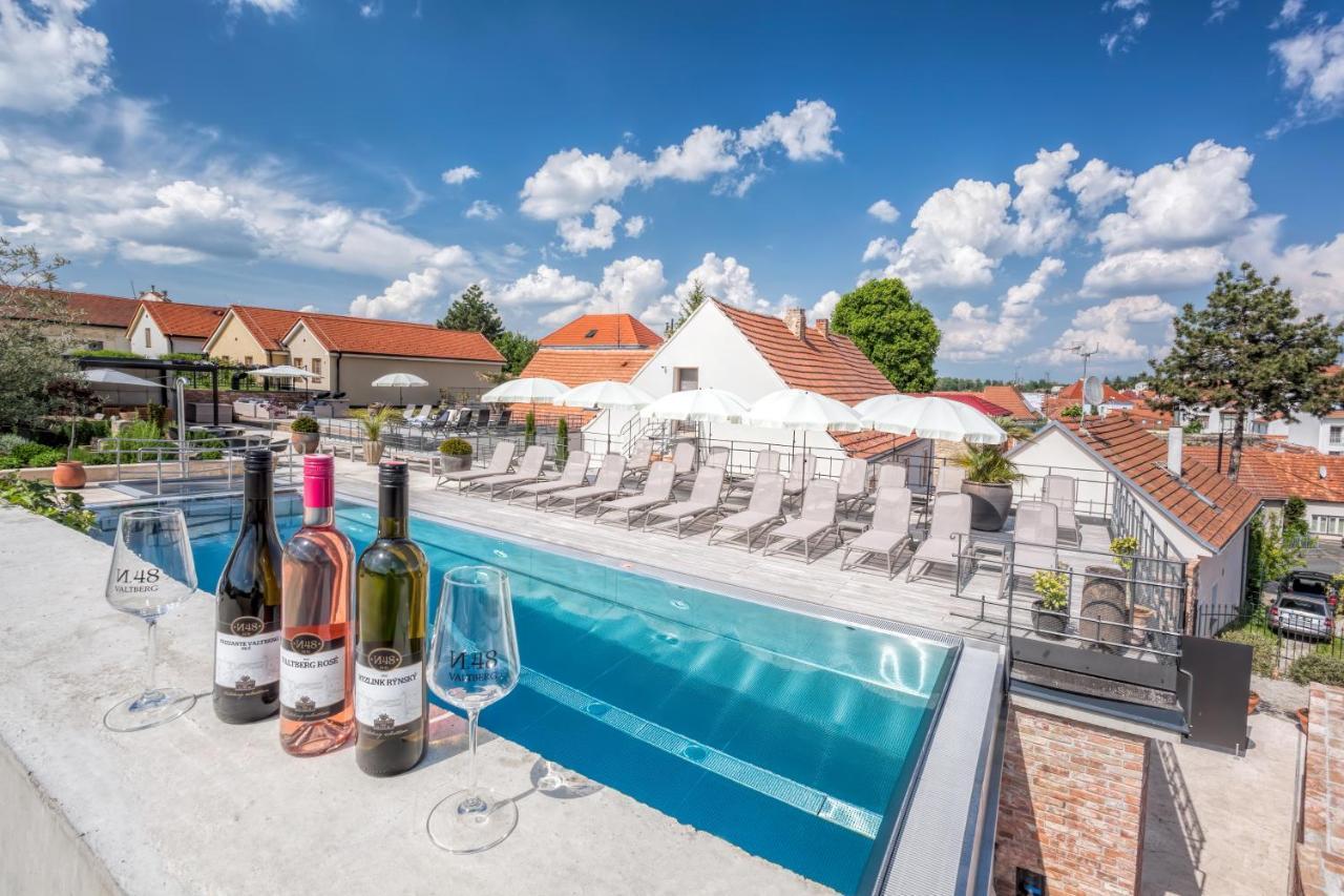 Resort Valtberg - Depandance Valtice Eksteriør bilde