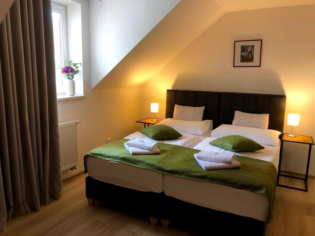 Resort Valtberg - Depandance Valtice Eksteriør bilde